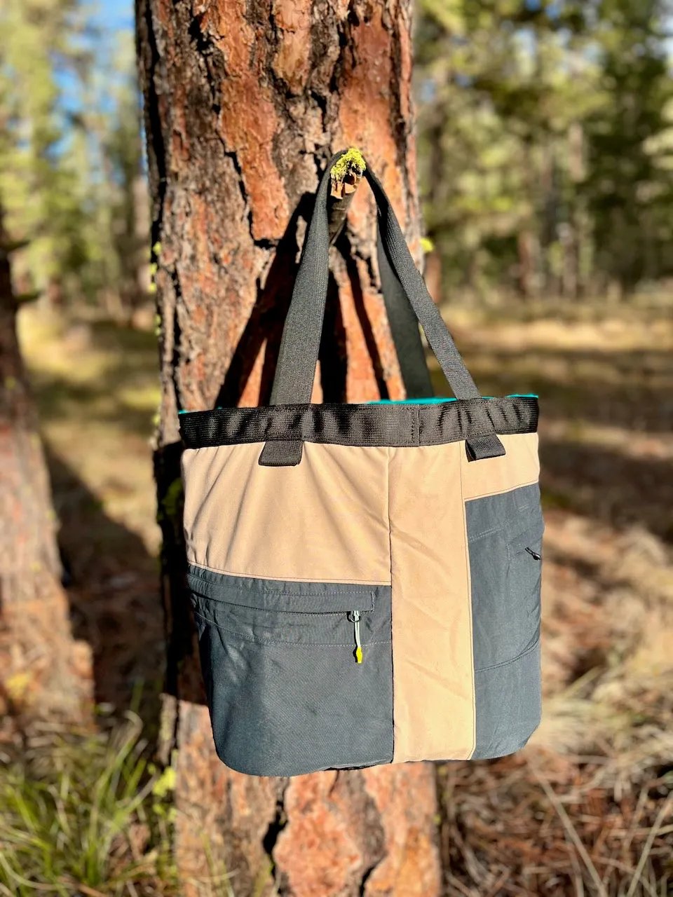 [AFTERLIFE] Upcycled PRIMO Mountain Tote