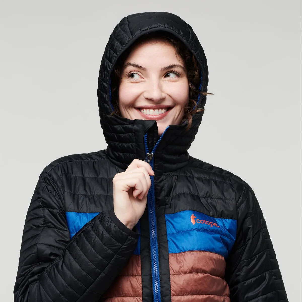 Capa Insulated Hooded Jacket - Women's