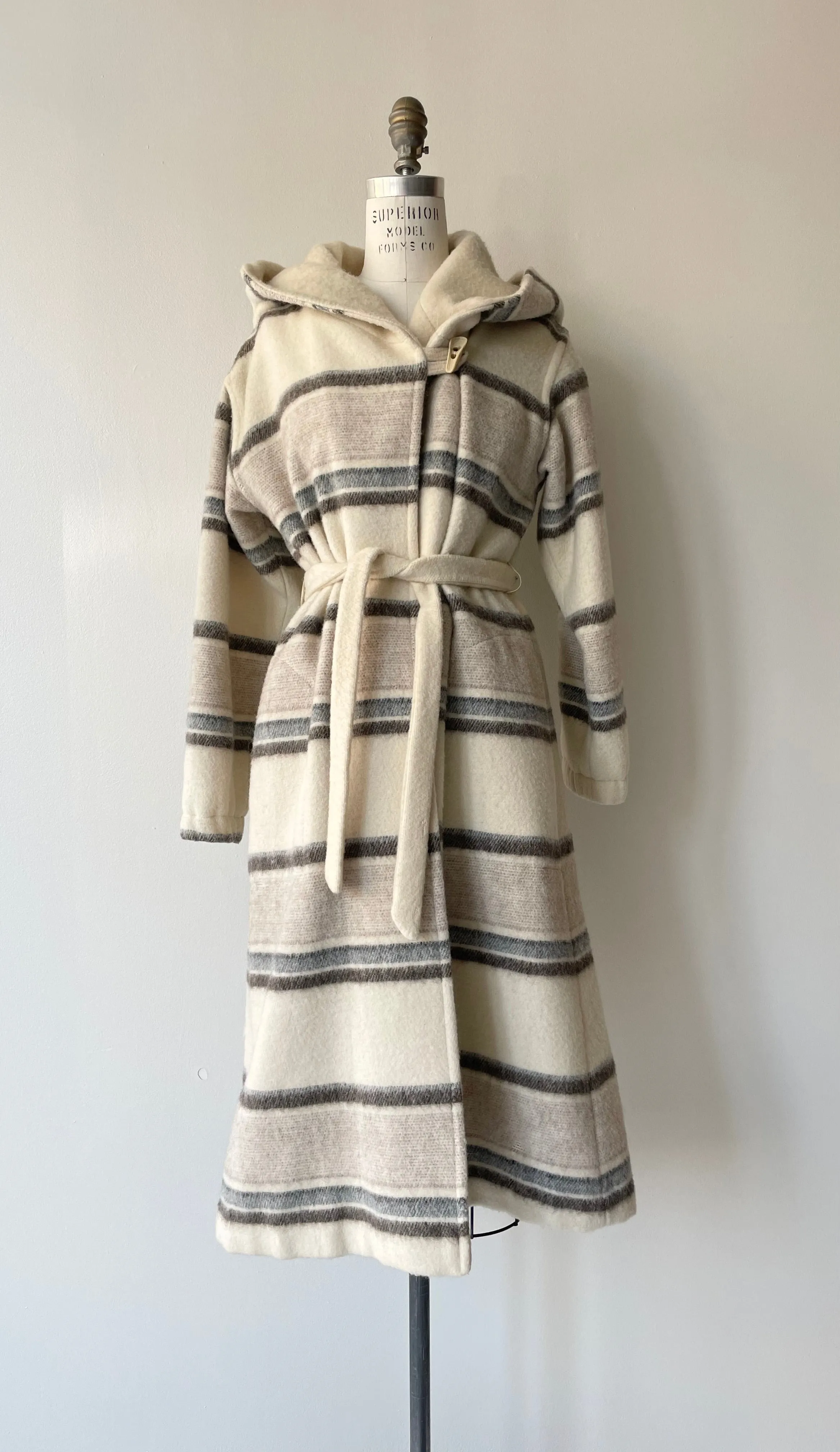 Nunavut Wool Wrap Coat